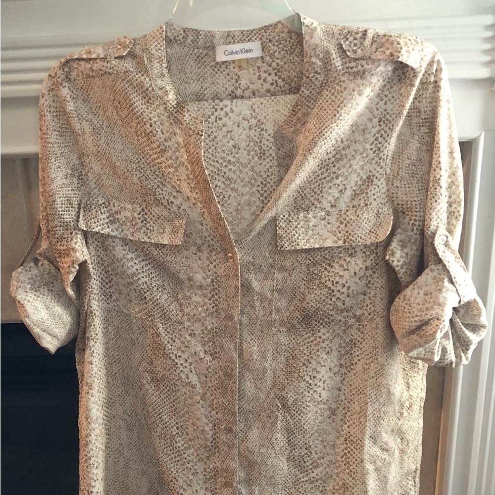 Calvin Klein Blouse Women Roll-Tab  Sleeve Button Up Notched Neck  Size L=K